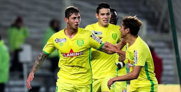 包含圣埃蒂安落后两球，最终逆转战平南特的词条