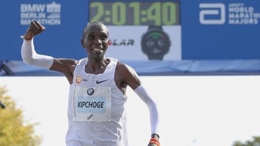 惊喜不断!篮球明星基普乔格强势回归赛场的简单介绍