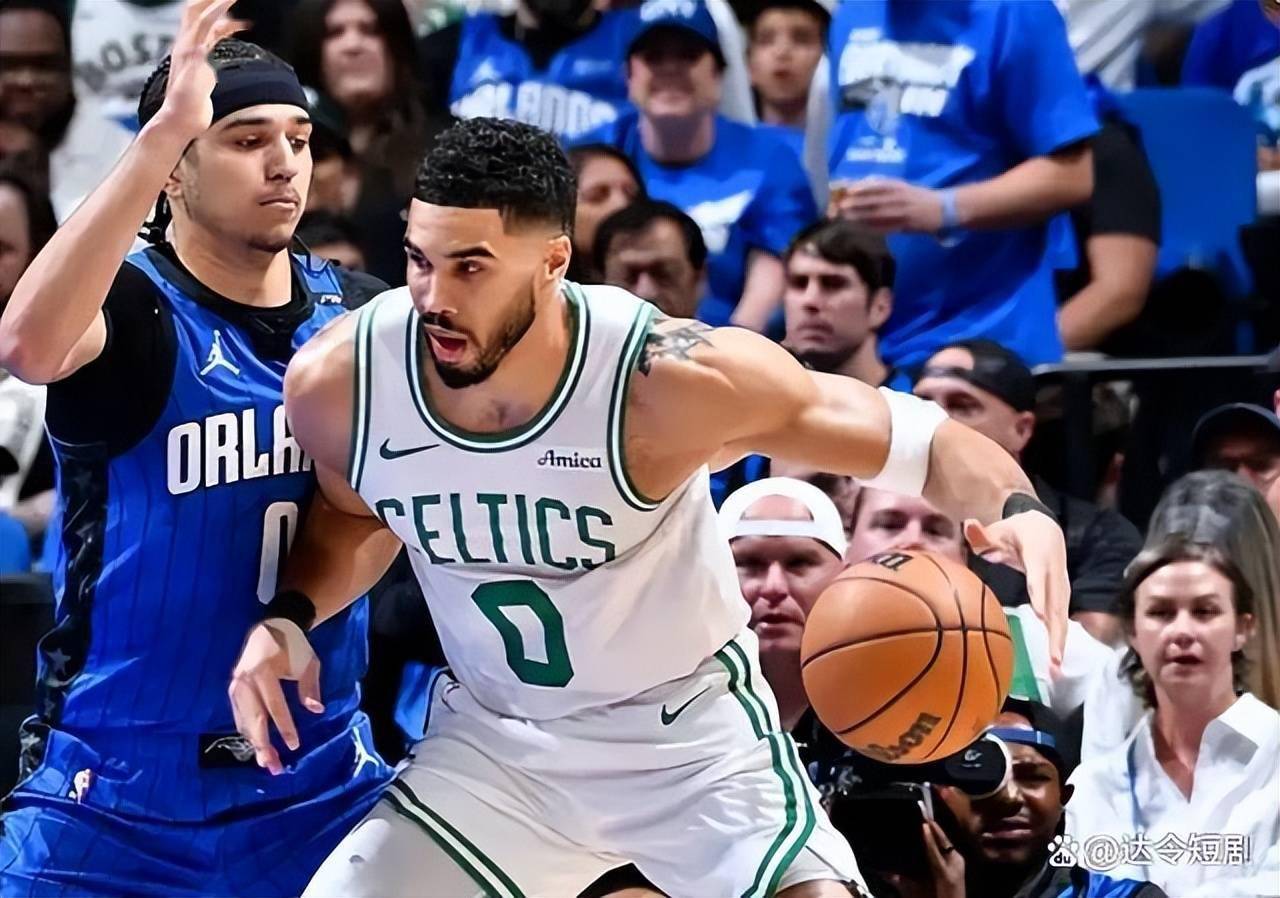 包含塔图姆狂砍球队未来可期分，刷新队史纪录迎来新赛季高光！的词条